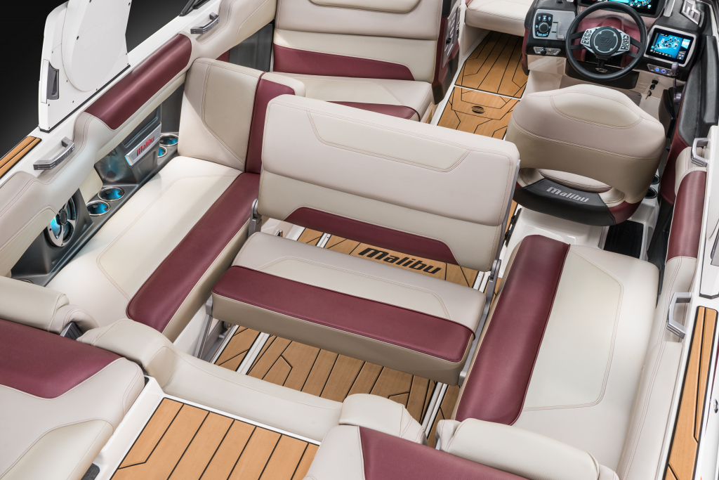M235 Rear Wake View Seating.jpg